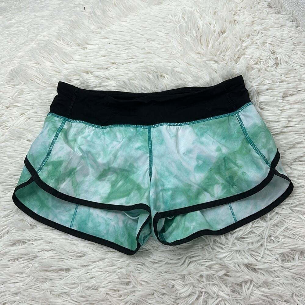 Lululemon Run: Speed Short Spray Dye White Blue Tropics / Black